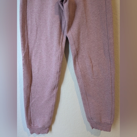 Lululemon Pink Fleece Scuba High Rise Joggers Athleisure Lounge Size 2 - Picture 8 of 14